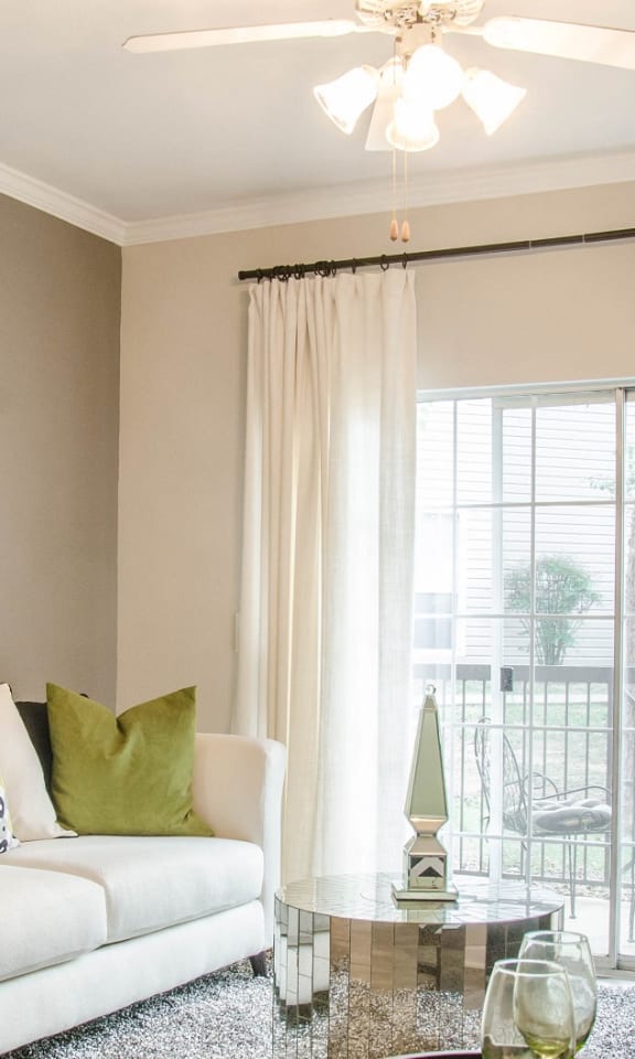 Franklin, TN Luxury Apartments Harpeth River Oaks Home